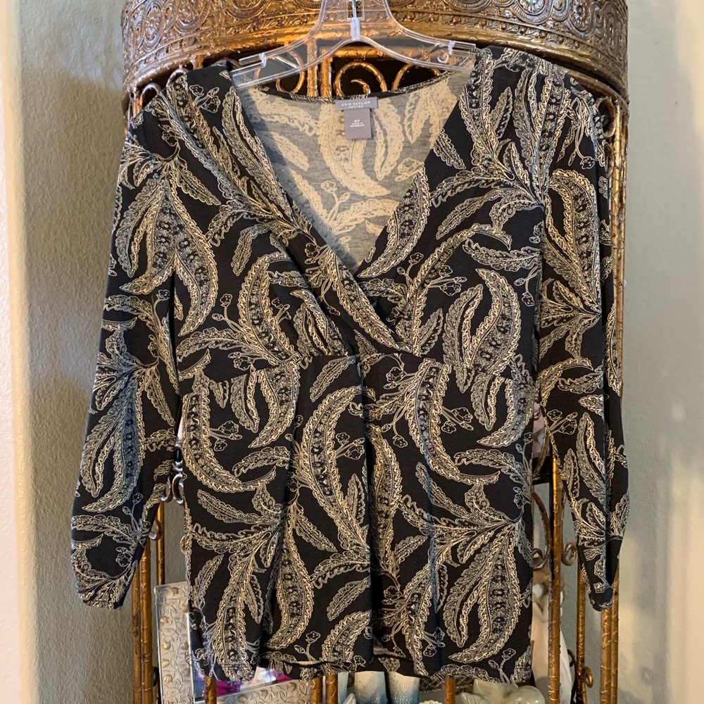 Ann Taylor Petites V-Neck Blouse